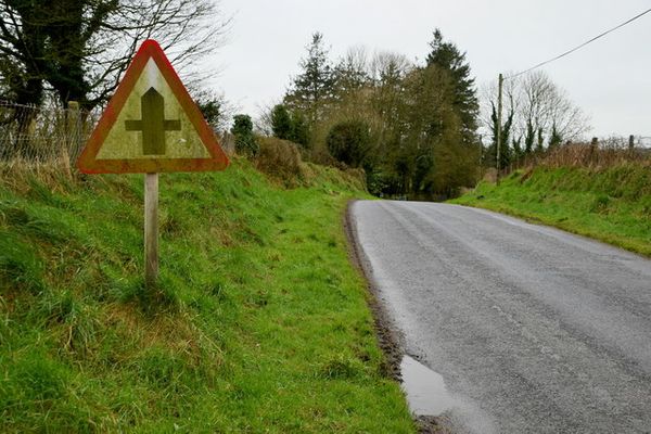 Dirty road sign